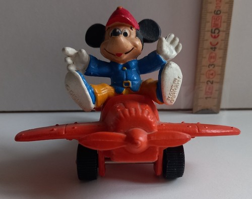 Micky maus figur - im, flugzeug