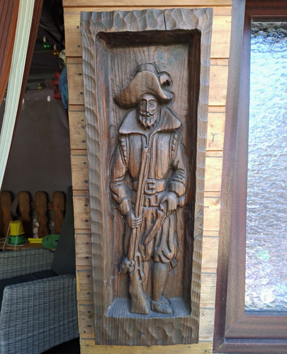 Handgeschnitzte