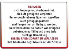 SOFORT DEN RAUM VERLASSEN