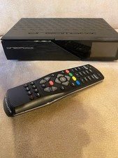 Dreambox DM900 UHD E2 Linux Receiver PVR mit 2X DVB-S2 / 1x DVB-C/T2 Tuner Oscam