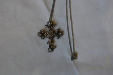 Kette mit Anhänger Kreuz mit