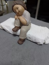 Goebel Nina & Marco Limpke Kantenhocker Marco träumt vor sich hin