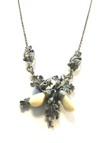 Collier grandl und - grandl,