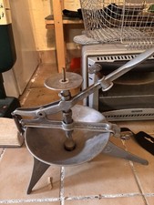 Alter Gebäckfüller Berliner