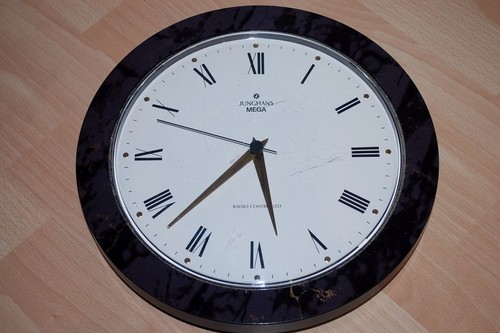 Junghans mega wanduhr funkuhr - junghans,