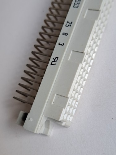 Stck buchsenleiste - 8,
