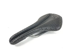 FIZIK VERSUS EVO ADAPTIVE Sattel Carbon