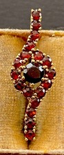 hübsche alte kleine goldfarbige Granat  Brosche (k14)