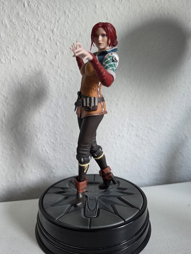 Triss merigold dark horse - triss,