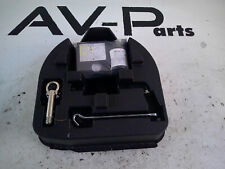 Mazda 2 DE Bordwerkzeug Kasten Tire Fit Set ohne Wagenheber und Radschlüssel