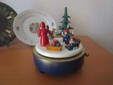 ältere DDR Spieluhr in guten