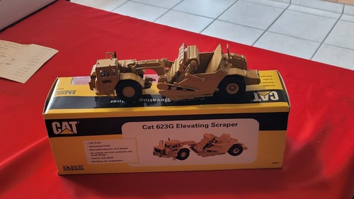 Cat scraper 623 - cat,