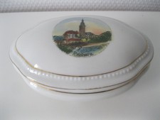 Reinharz /Bad Schmiedeberg Dose Deckeldose Pillendose Andenken Andenkenporzellan