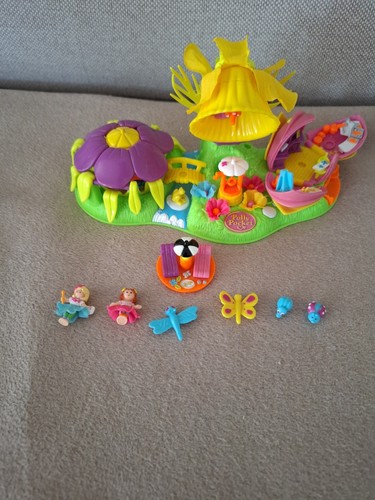 Polly pocket petal - pocket, village