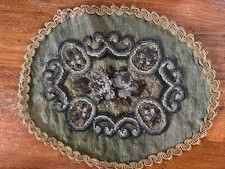 Antikes Brokat Deckchen