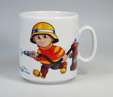 Namensbecher  Namenstasse >