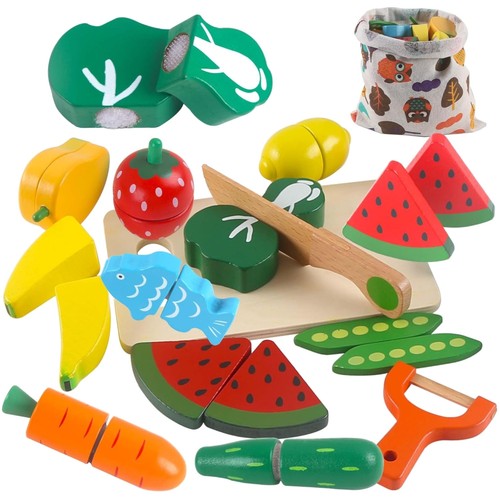 Hölzernes schneiden sie - sie, obst