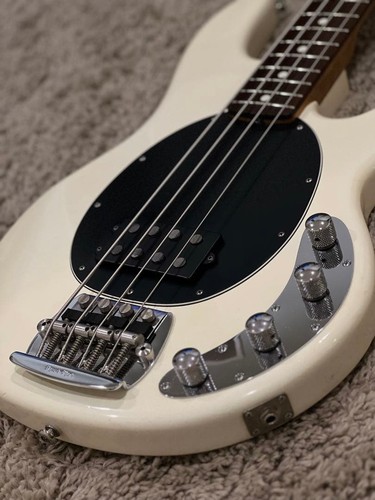 Musicman stingray - musicman, ex