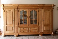 Preis gesenkt: Wunderschöner form + stil-Wohnzimmerschrank Eiche hell, ca. 3 m