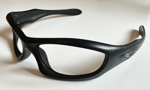 Oakley monster dog - oakley,