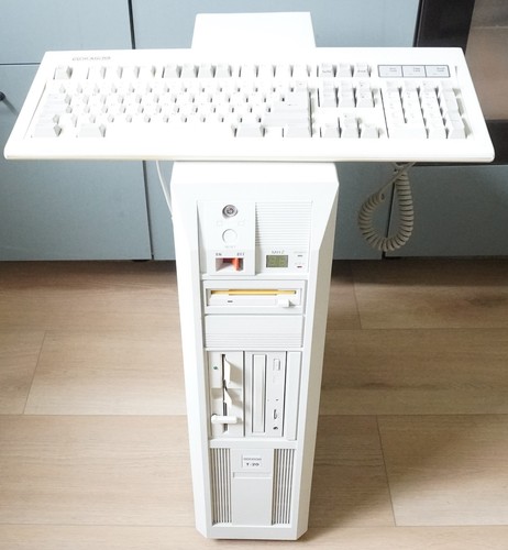 Retro vintage computer - computer, 386