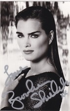 Brooke Shields - Original  Autogramm auf Foto foliert