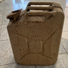 Ausrüstung Blech Wehrmacht Benzin Kanister beige rostig Deutsches Reich leer 2WK