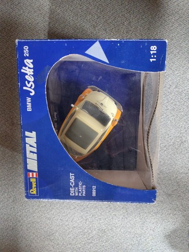 Die cast revell 08912 1 - die-cast, 1:18