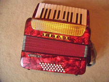 Akkordeon TITAL pianola 32