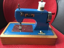 Kindernähmaschine "Regina"