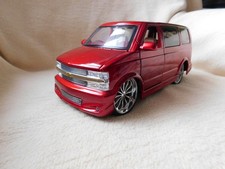 Chevrolet Astro Van 1/18 ROT