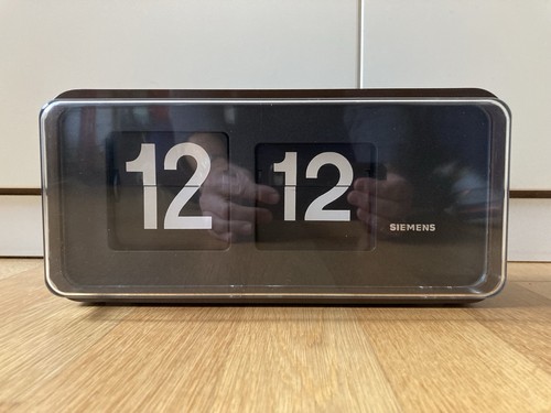 Klappzahlenuhr flip clock - flip,
