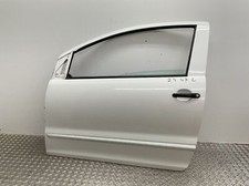 Tür Links VW Fox 1.2 5 Z Limousine Farbe LB9A candyweiss Bj 2011