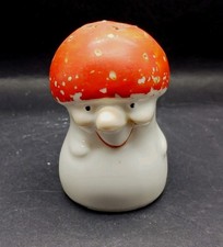 Antiker Porzellan Salzstreuer