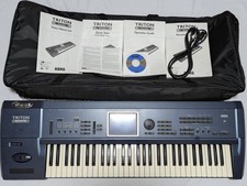 Korg Triton Extreme 61-Tasten Sampler Synthesizer Workstation mit Softcase...