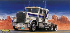 Italeri 3859 Freightliner FLC