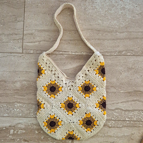 Schultertasche gehäkelt
