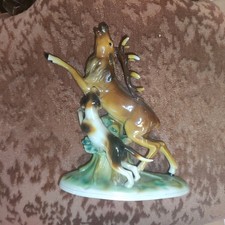 Wildernder Hund reißt Hirsch