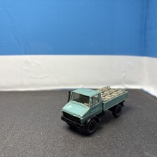 WIKING  Mercedes Benz Unimog 1700 L  Hellblau Pritsche mit Zughaken 1:87 HO Bela