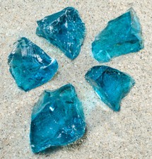 Glasbrocken Gartendekoration