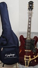Halbakustische E-Gitarre