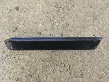 ? Ford Granada 2.0 MK2 GU GNU (82-85) : Kotflügel-Zierleiste vorne rechts