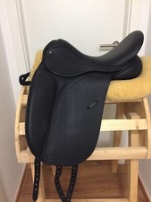 County Perfection SR Dressursattel 17“ N-Kammer NEU