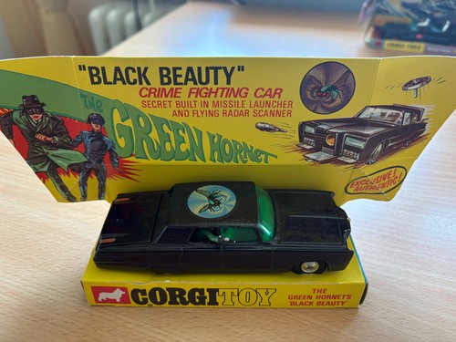 Corgi toys batmobile - toys,