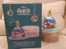 Charmed Aroma Alice im Wunderland (mit Kette) und Beleuchtung