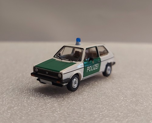 Pcx 871178 golf i polizei - ,