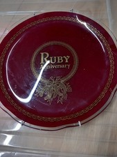 Deko Glas Rubin Jubiläum mit Wandhänger guter Zustand