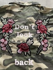 Sehr leichte Camouflage Jacke gr:S Von Tally Weill ,gut erhalten