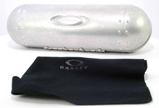 Oakley Etui für Sonnenbrillen
