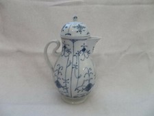 A274	Alte große Kaffeekanne, Rauenstein/Wallendorf?, Strohblume, geriffelt